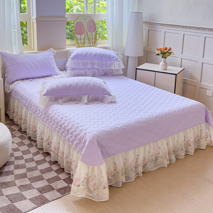91家纺网 家纺一手货源 找家纺 专柜品质苏米娜家纺2025春夏韩版法式公主风水洗棉床盖款多功能被套 夏被床盖四件套多功能二合一水洗棉夹泡泡棉小竺棉棉床裙款 花恋-梦幻紫