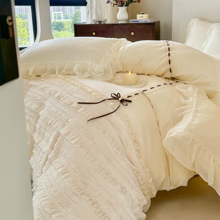 91家纺网 家纺一手货源 找家纺 （总）庭笙 2025新款仙女小清新褶皱裙边少女背带公主裙摆法式梦幻纱蕾丝四件套