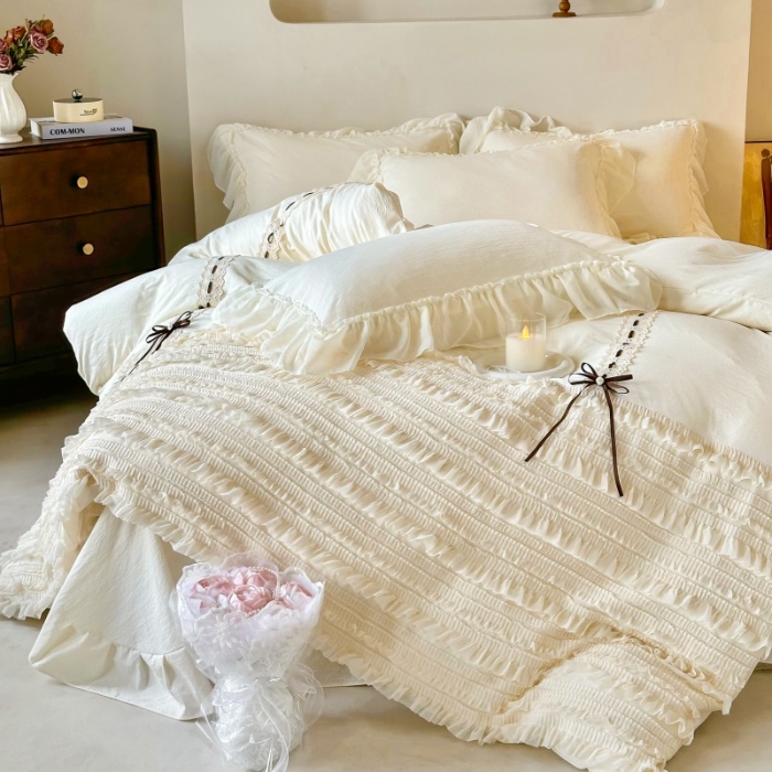 91家纺网 家纺一手货源 找家纺 （总）庭笙 2025新款仙女小清新褶皱裙边少女背带公主裙摆法式梦幻纱蕾丝四件套