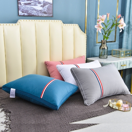 （总）新品 兴丝露枕芯 全棉羽丝绒枕芯 羽丝枕 全棉枕芯 全棉彩条枕 婚庆枕头 中高枕 