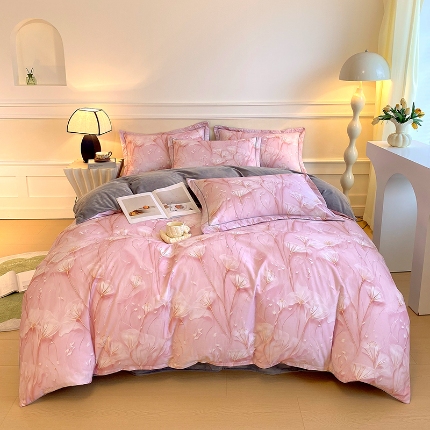 91家纺网 家纺一手货源 找家纺 （总）焱博家纺 2025新款A版13372全棉数码印花B版230克海藻绒纯棉加绒四件套