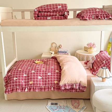 91家纺网 家纺一手货源 找家纺 （总）经年 2025年学生季上下铺四季通用韩版花边水洗云朵棉四件套