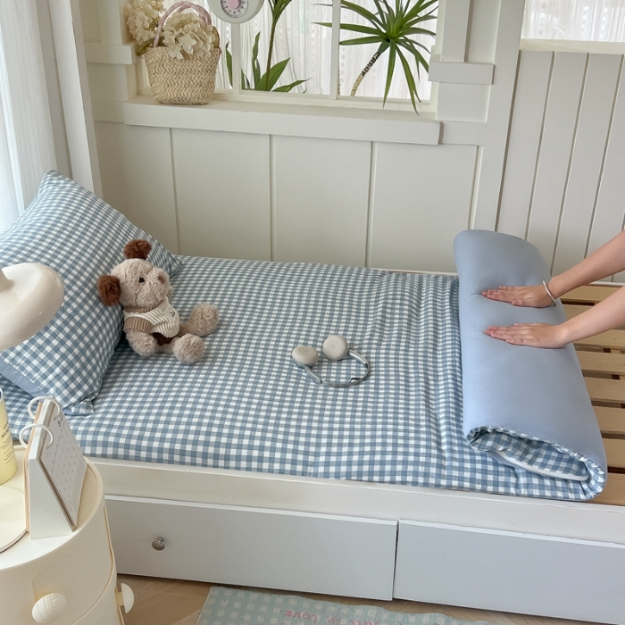 91家纺网 家纺一手货源 找家纺 （总）2025新款学生季无印风水洗棉褥子套被套学生套件宿舍单人90x200床褥套床垫套0.9开学季