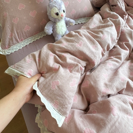 91家纺网 家纺一手货源 找家纺 （总）8+8 2025新款全棉纯棉双层纱镂空花边/皱皱花边四件套