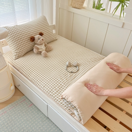 91家纺网 家纺一手货源 找家纺 （总）2025新款开学季学生床垫套床褥套褥子套无印风格子水洗棉床垫套寝室宿舍单人90x200床垫套