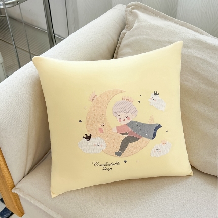 91家纺网 家纺一手货源 找家纺 （总）2025新款高科技植绒发泡烫绣卡通抱枕多巴胺可爱烫绣卧室靠枕抱枕含芯