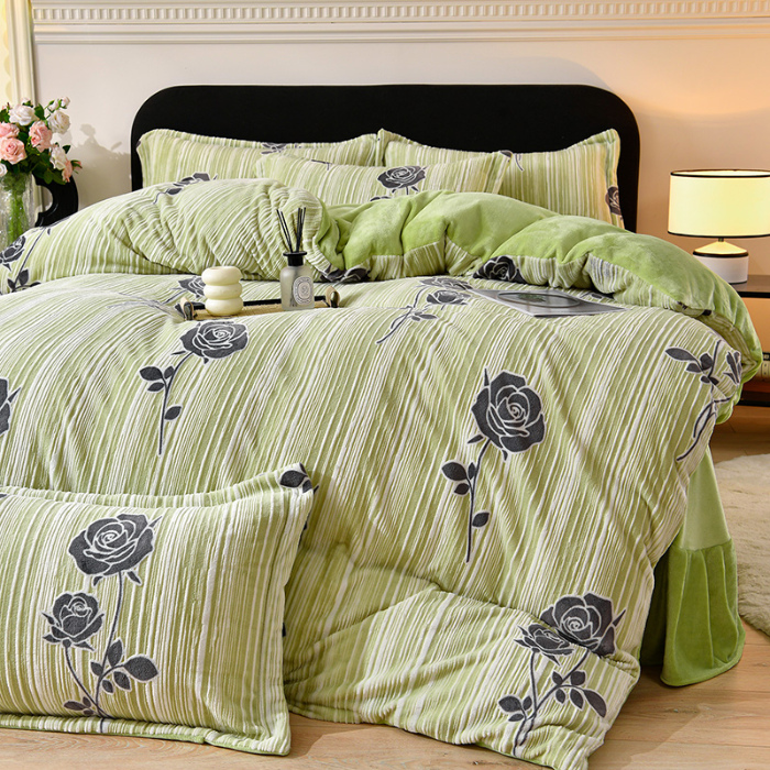 91家纺网 家纺一手货源 找家纺 梦之星 2025新款8斤重牛奶绒6D雕花绒四件套法莱水晶金貂 玫瑰-绿