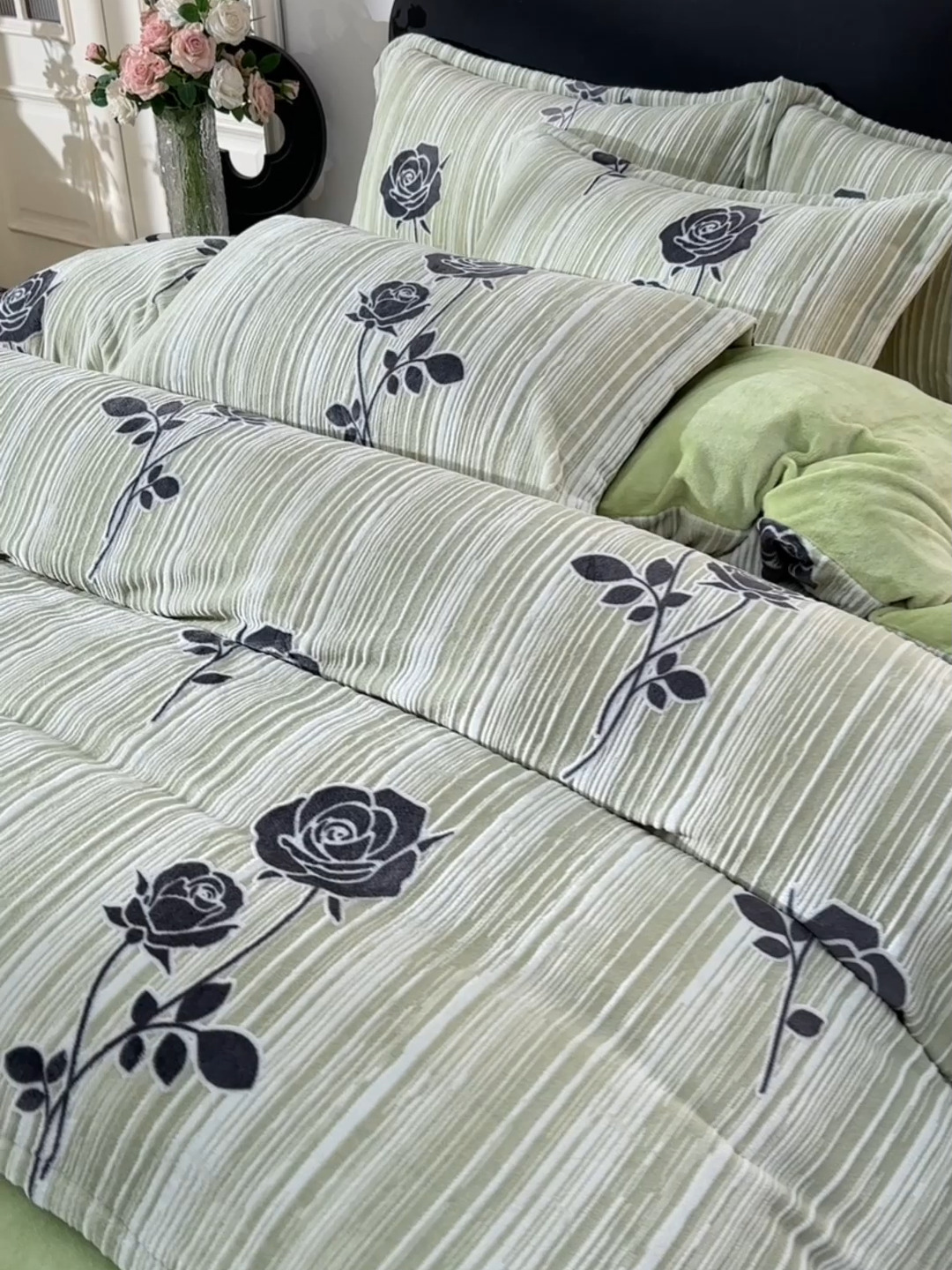 91家纺网 家纺一手货源 找家纺 梦之星 2025新款8斤重牛奶绒6D雕花绒四件套法莱水晶金貂 玫瑰-绿