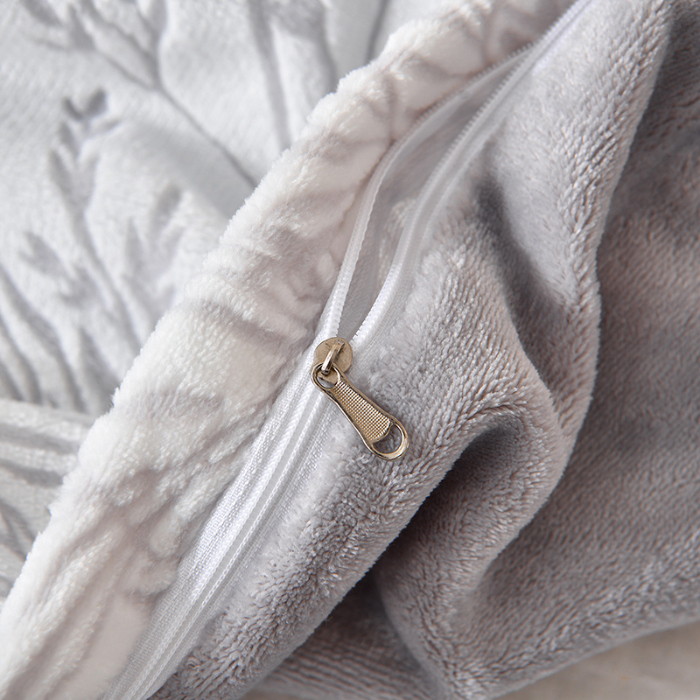 91家纺网 家纺一手货源 找家纺 梦之星 2025新款8斤重牛奶绒6D雕花绒四件套法莱水晶金貂 摇曳-灰