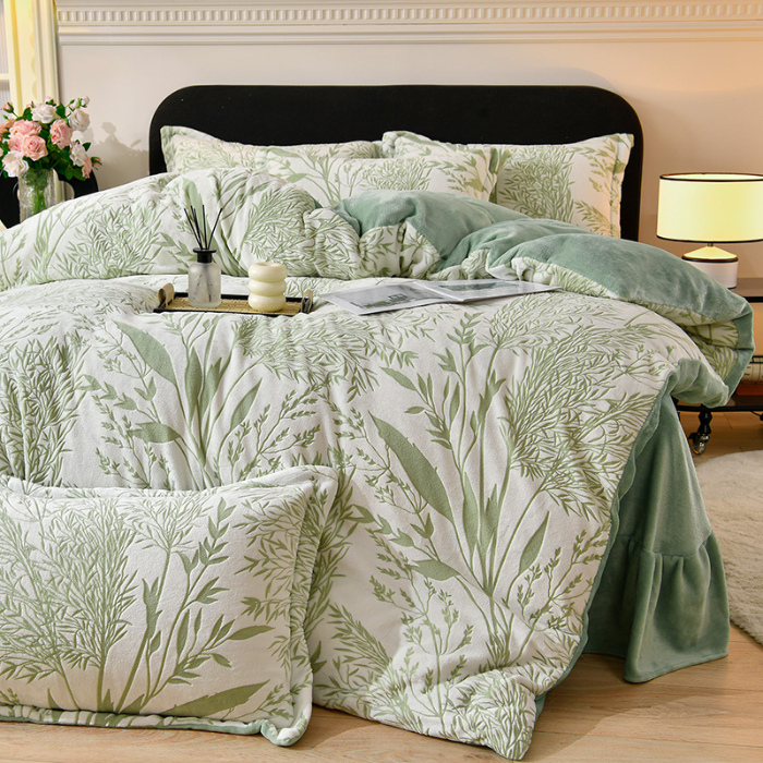 91家纺网 家纺一手货源 找家纺 梦之星 2025新款8斤重牛奶绒6D雕花绒四件套法莱水晶金貂 摇曳-绿