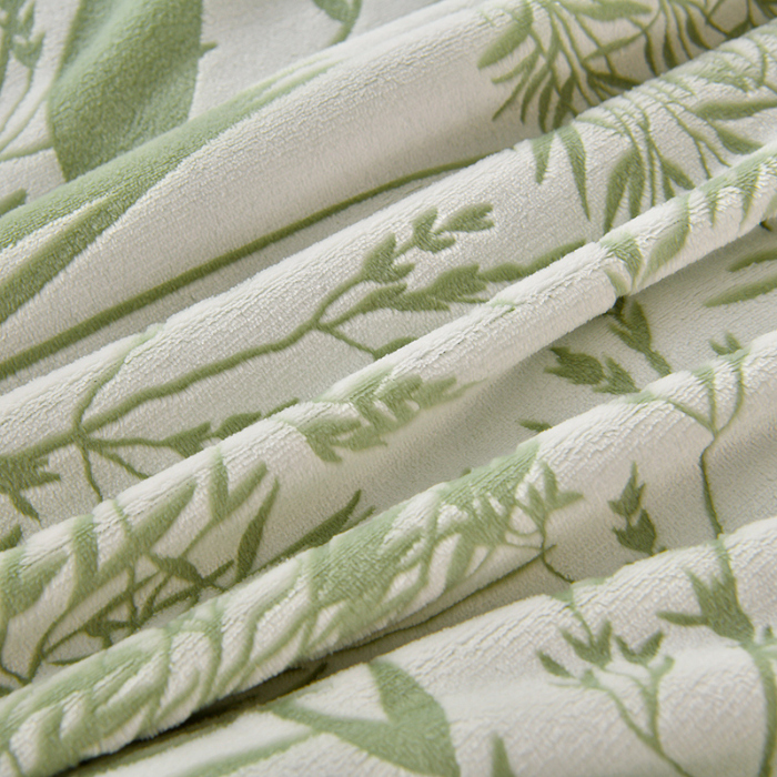 91家纺网 家纺一手货源 找家纺 梦之星 2025新款8斤重牛奶绒6D雕花绒四件套法莱水晶金貂 摇曳-绿