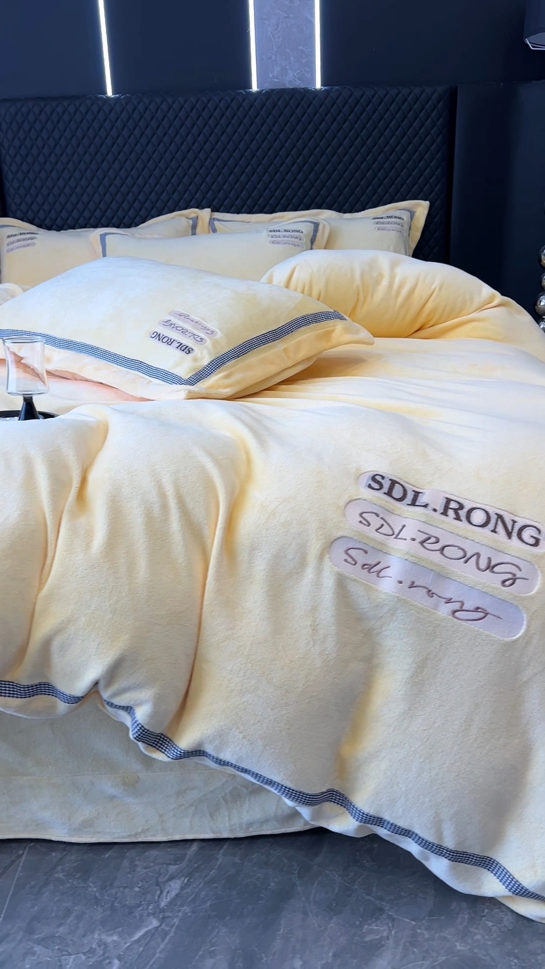 91家纺网 家纺一手货源 找家纺 【苏东来】2025高端加厚保暖外贸轻奢款纯色牛奶绒刺绣花四件套床单被套单品简约绒兔毛绒法莱绒婴儿绒套件