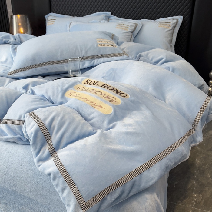 91家纺网 家纺一手货源 找家纺 【苏东来】2025高端加厚保暖外贸轻奢款纯色牛奶绒刺绣花四件套床单被套单品简约绒兔毛绒法莱绒婴儿绒套件