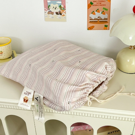 91家纺网 家纺一手货源 找家纺 总2金梦拉2025新款A类提花人字纹小布袋款四件套