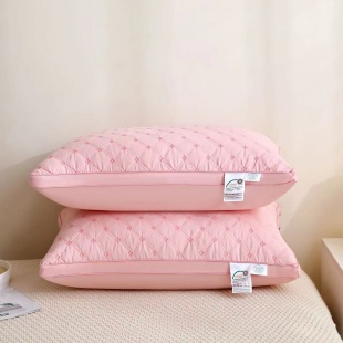 91家纺网 家纺一手货源 找家纺 （总） 浩宇家纺 2025新款100克磨毛枕芯四叶草格外贸枕头立体绗缝舒适大化填充