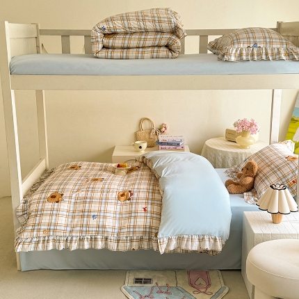 91家纺网 家纺一手货源 找家纺 （总）经年 2025年 学生季 上下铺四季通用韩版花边水洗云朵棉四件套