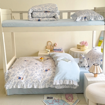 91家纺网 家纺一手货源 找家纺 （总）经年 2025年 学生季 上下铺四季通用韩版花边水洗云朵棉四件套