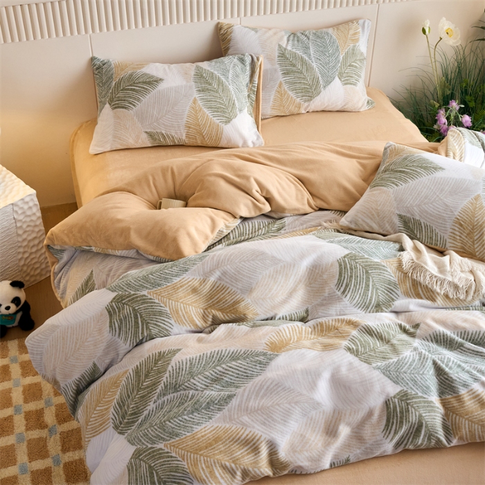 91家纺网 家纺一手货源 找家纺 （总）兰紫橙家纺 2025新款240克高克重印花雅丝绒全消光牛奶绒四件套