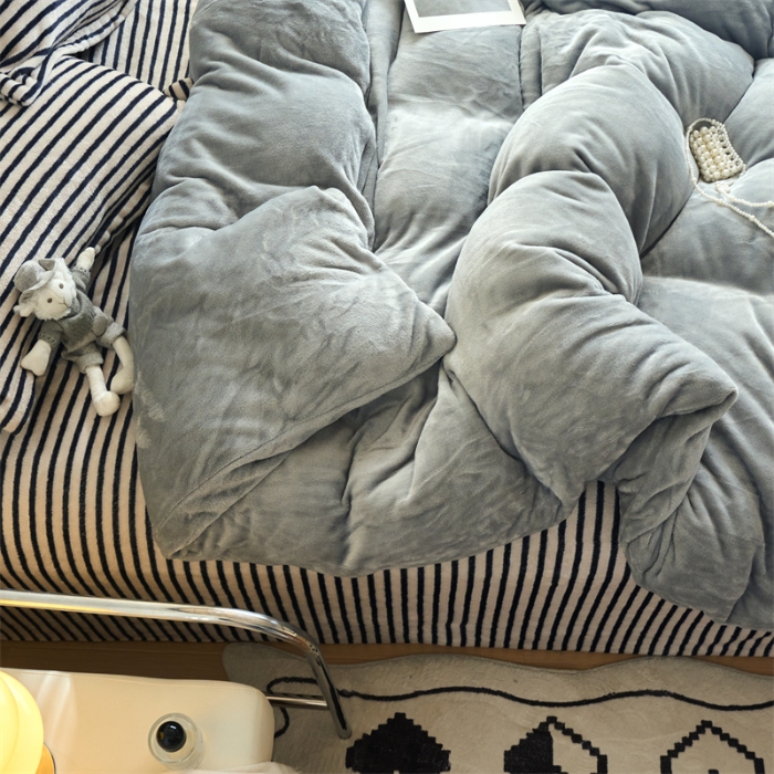 91家纺网 家纺一手货源 找家纺 （总）兰紫橙2025新款条纹牛奶绒四件套