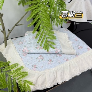 91家纺网 家纺一手货源 找家纺 （总）赫本纯棉床盖三件套 韩国碎花纯棉床盖三件套全棉夹棉床单花边可机洗