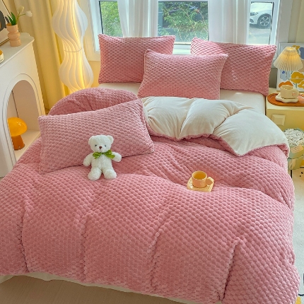 91家纺网 家纺一手货源 找家纺 （总）2025新款 豆豆绒四件套牛奶绒被套雪花绒被套金貂绒四件套塔芙绒被套雕花绒四件套直播跨境外贸