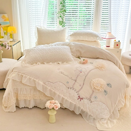 （总）苏米娜2025秋冬新款230g11斤重立体花朵全消光牛奶绒床盖四件套加厚婴儿绒法莱绒床裙款床盖款四件套