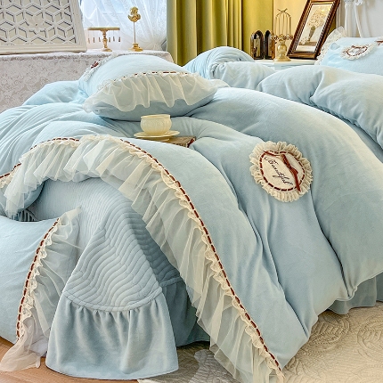 91家纺网 家纺一手货源 找家纺 （总）乐朵家居 2025新款赫拉小姐高克重牛奶绒床单款床盖款四件套