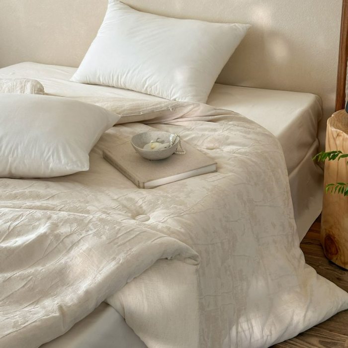 91家纺网 家纺一手货源 找家纺 【与自然同频】傲蕾睡梦森林棉麻大豆羊毛被冬被春秋被可水洗裸睡被芯亚麻被子