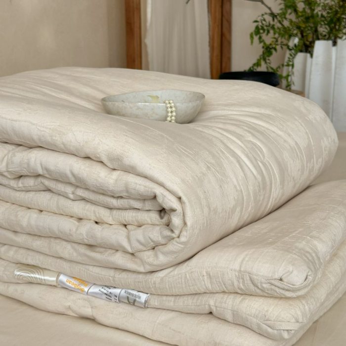 91家纺网 家纺一手货源 找家纺 【与自然同频】傲蕾睡梦森林棉麻大豆羊毛被冬被春秋被可水洗裸睡被芯亚麻被子