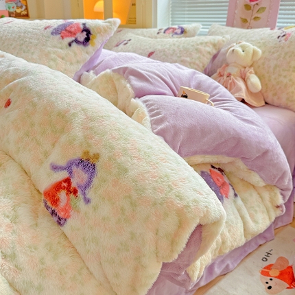91家纺网 家纺一手货源 找家纺 （总）2025新款直播爆款保暖印花兔毛绒四件套牛奶绒床单款加厚套件