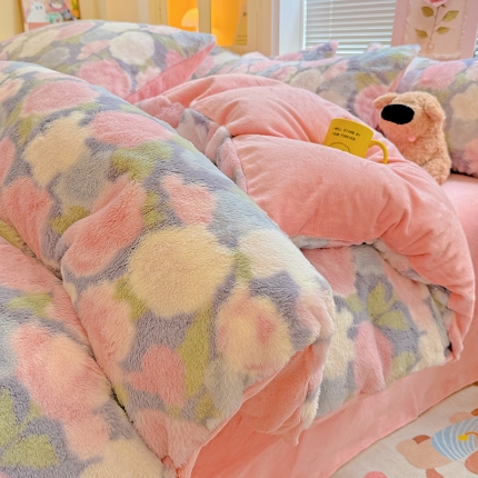 91家纺网 家纺一手货源 找家纺 （总）2025新款直播爆款保暖印花兔毛绒四件套牛奶绒床单款加厚套件