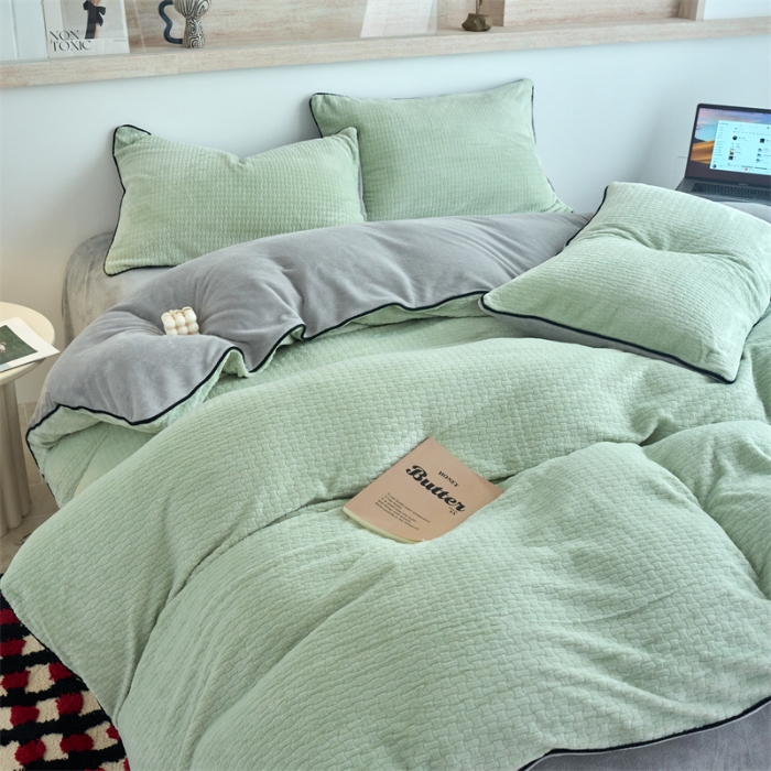 91家纺网 家纺一手货源 找家纺 （总）兰紫橙家纺 2025新款牛奶绒嵌边提花剪花四件套（含买家秀质检报告）