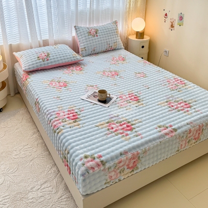 91家纺网 家纺一手货源 找家纺 （总） 2025新款兔兔绒牛奶绒印花单床笠 床笠三件套 单枕套