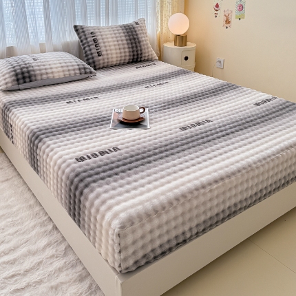 91家纺网 家纺一手货源 找家纺 （总） 2025新款兔兔绒牛奶绒印花单床笠 床笠三件套 单枕套