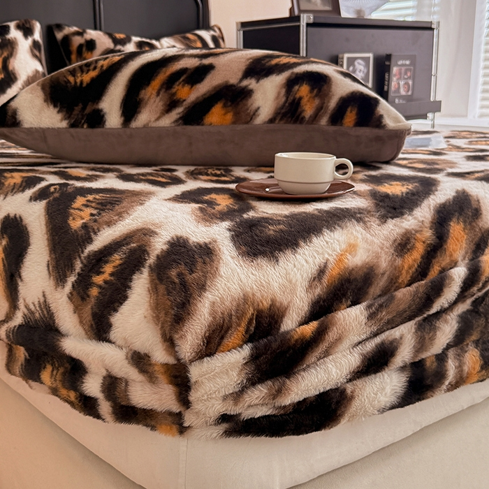 91家纺网 家纺一手货源 找家纺 （总）慕梵家居 2025新款兔绒床笠单品单床笠床笠单件