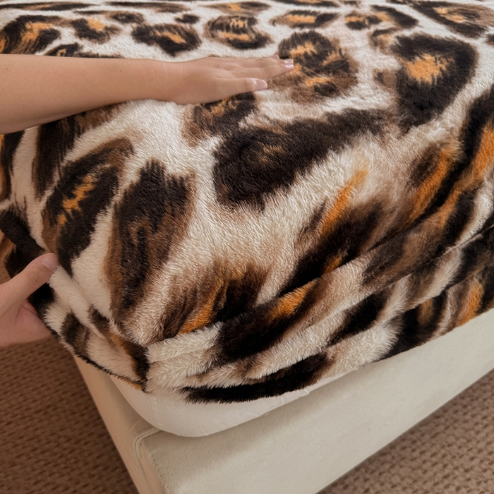 91家纺网 家纺一手货源 找家纺 （总）慕梵家居 2025新款兔绒床笠单品单床笠床笠单件