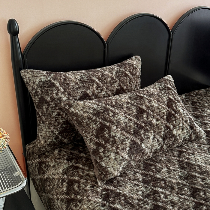 91家纺网 家纺一手货源 找家纺 （总）慕梵家居 2025新款亲肤舒适兔绒床笠款四件套