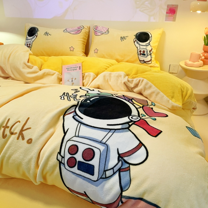 91家纺网 家纺一手货源 找家纺 控价 专版花型  2025年新款240克全消光A类儿童牛奶绒四件套-太空行