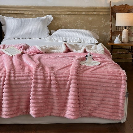 91家纺网 家纺一手货源 找家纺 （总）艾咪 2025新款立体抽条纹双层毯子仿兔绒羊羔绒毛毯