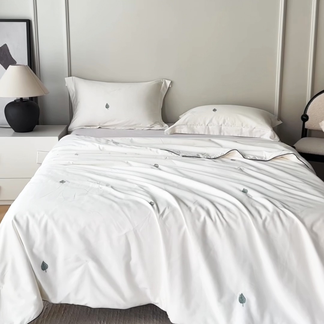 91家纺网 家纺一手货源 找家纺 假一赔三 金蚕枫叶 桐乡国标特级纯手工100%桑蚕丝被双宫长丝春秋冬被加厚婚被子母被