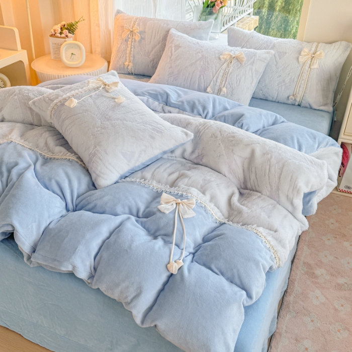 91家纺网 家纺一手货源 找家纺 （总）苏东来家纺2025兔毛绒韩版工艺款花边牛奶绒四件套刺绣绣花套件