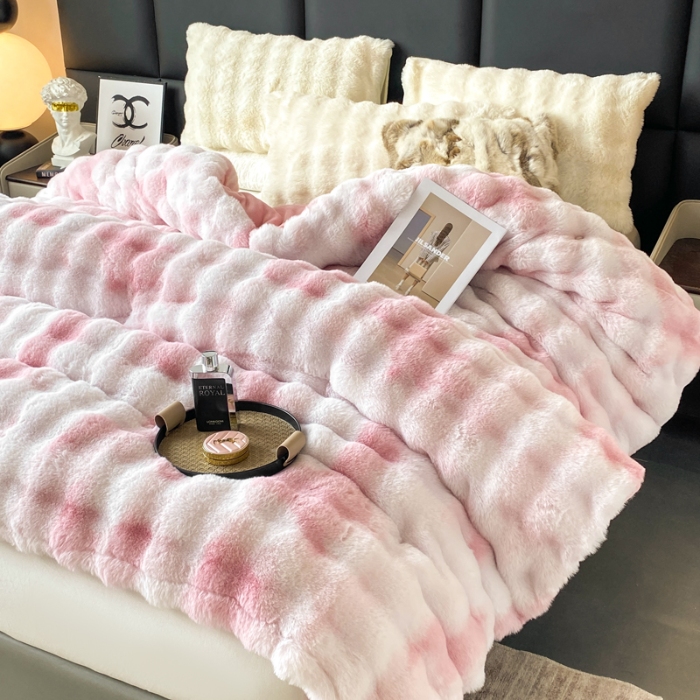 91家纺网 家纺一手货源 找家纺 （总）品乐家纺 2025新款A类泡泡兔绒冬被被子被芯