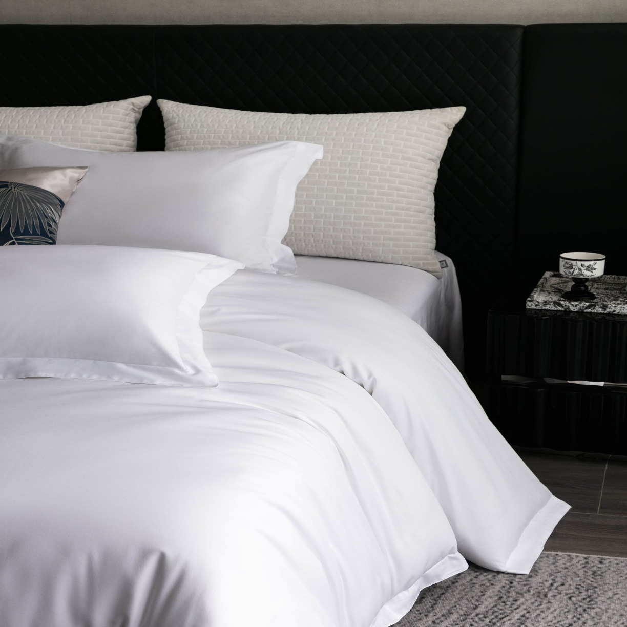 91家纺网 家纺一手货源 找家纺 澜昕 星级酒店民宿加厚床上用品宾馆纯白抗皱耐洗被套 可定制刺绣 