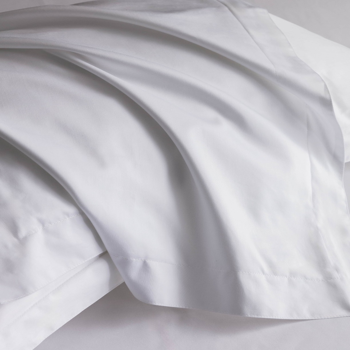 91家纺网 家纺一手货源 找家纺 澜昕 星级酒店民宿加厚床上用品宾馆纯白抗皱耐洗枕套 可定制刺绣