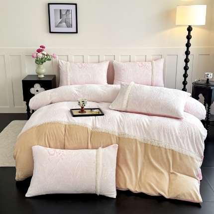 2025苏东来家纺工艺款雕花绒牛奶绒四件套立体花刺绣绣花套件 华尔兹粉色