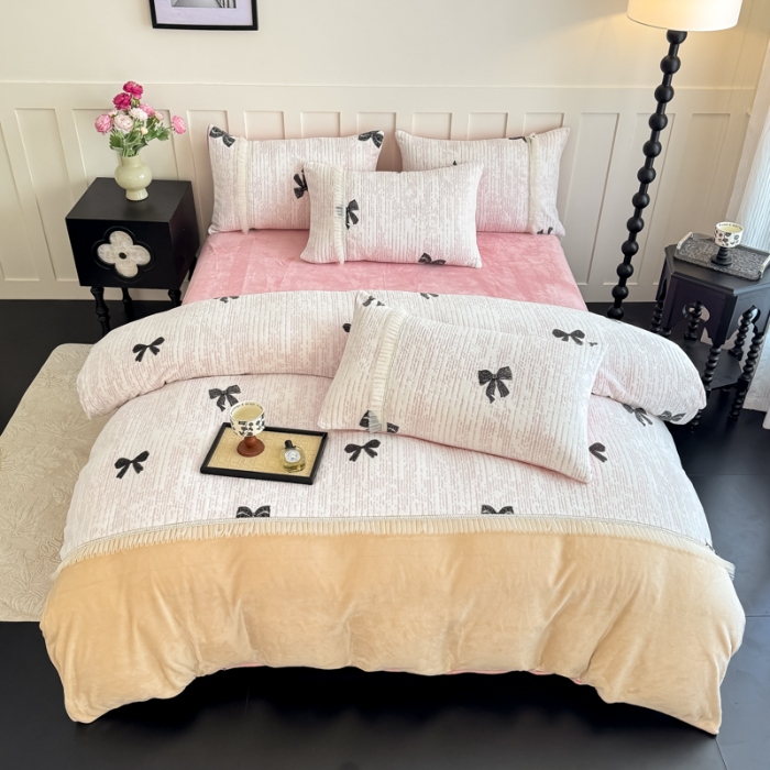 91家纺网 家纺一手货源 找家纺 2025苏东来家纺工艺款雕花绒牛奶绒四件套立体花刺绣绣花套件 华尔兹天蓝