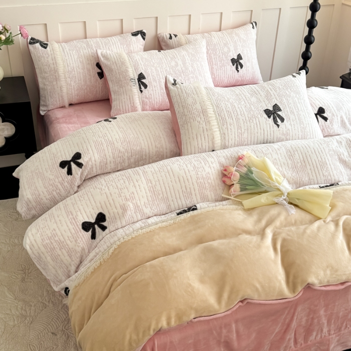 91家纺网 家纺一手货源 找家纺 2025苏东来家纺工艺款雕花绒牛奶绒四件套立体花刺绣绣花套件 华尔兹天蓝