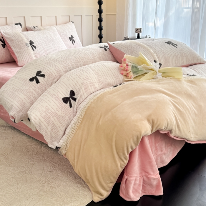 91家纺网 家纺一手货源 找家纺 2025苏东来家纺工艺款雕花绒牛奶绒四件套立体花刺绣绣花套件 华尔兹天蓝