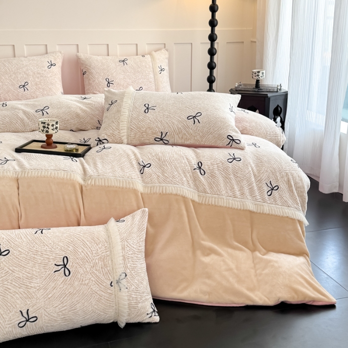 91家纺网 家纺一手货源 找家纺 2025苏东来家纺工艺款雕花绒牛奶绒四件套立体花刺绣绣花套件 满天星卡其