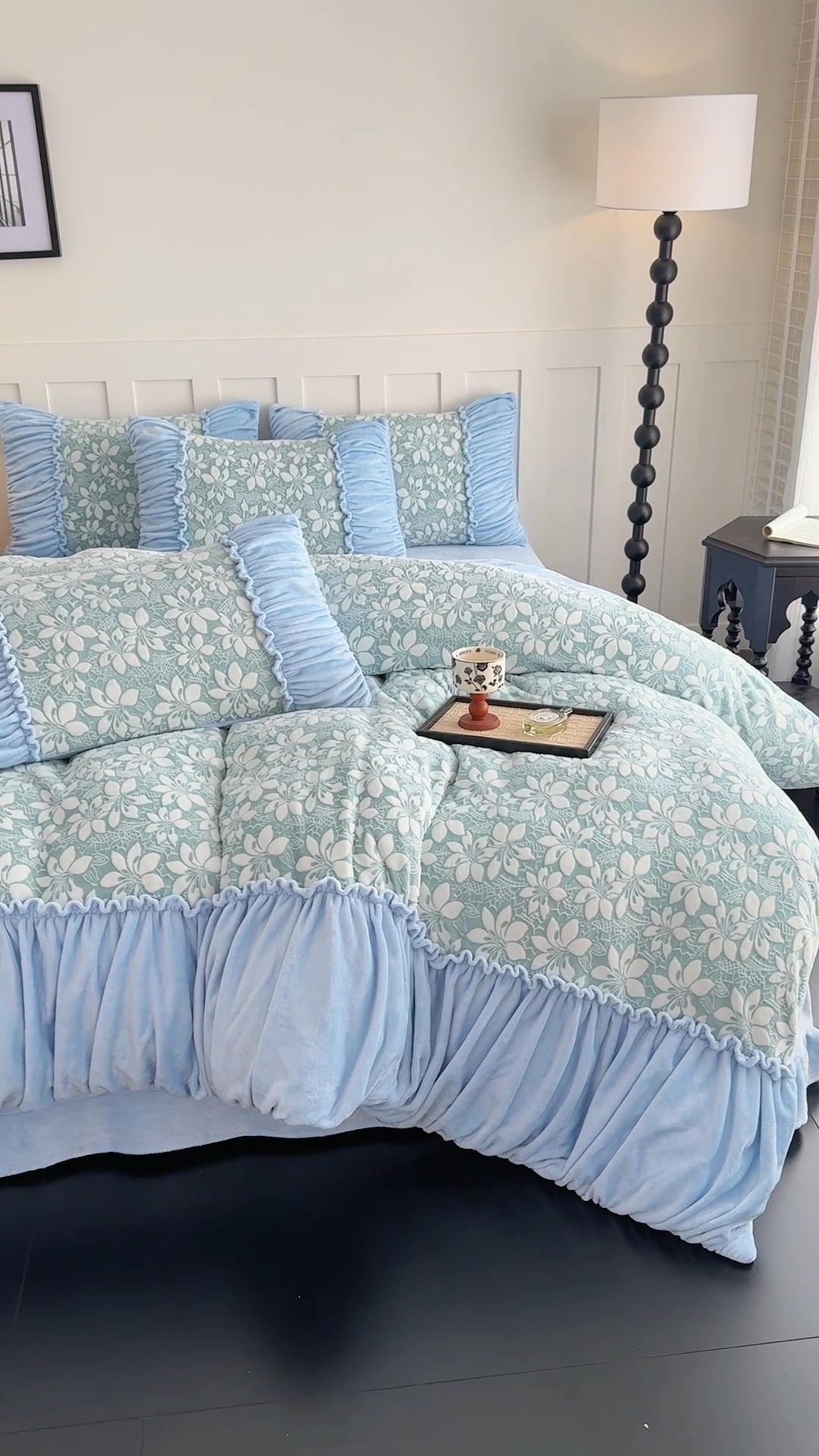 91家纺网 家纺一手货源 找家纺 2025苏东来家纺工艺款雕花绒牛奶绒四件套立体花刺绣绣花套件 花香